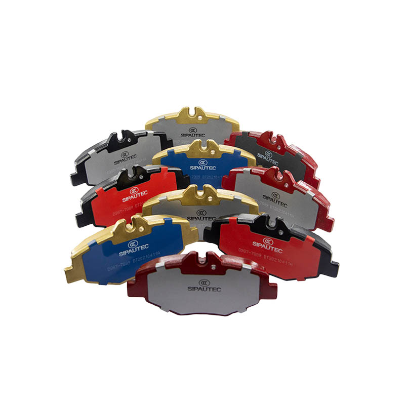 How can density uniformity be controlled and localized softness avoided through the pressing process in brake pad production?